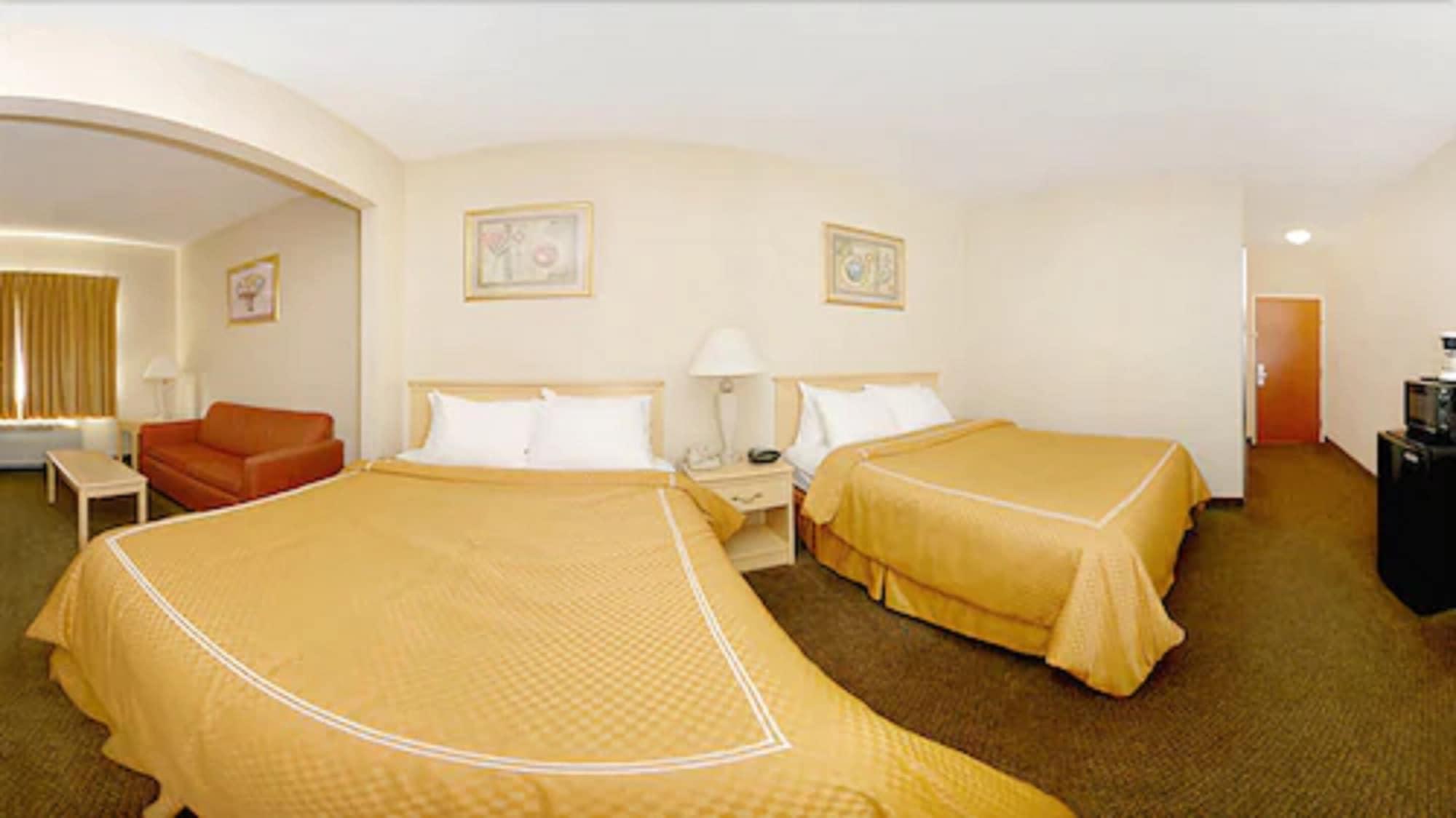 Quality Suites Корбин Екстериор снимка