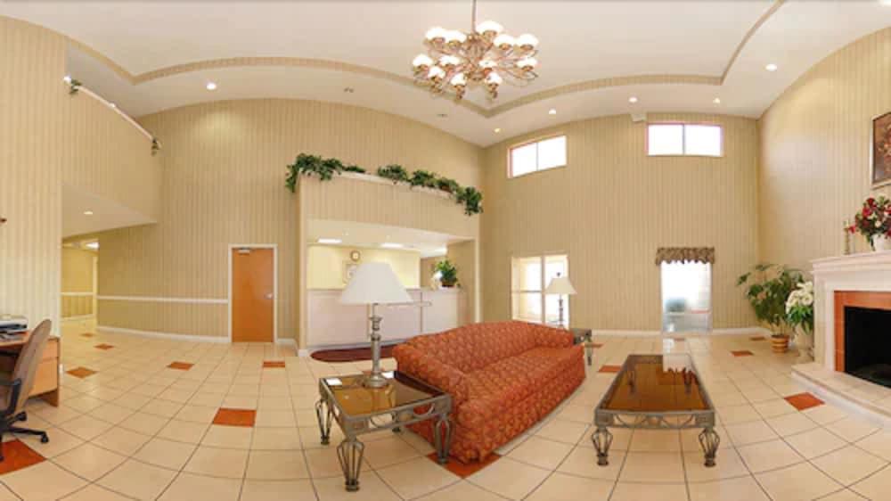 Quality Suites Корбин Екстериор снимка