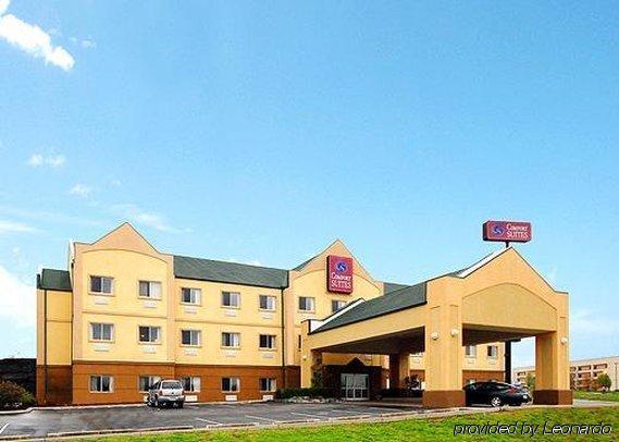 Quality Suites Корбин Екстериор снимка